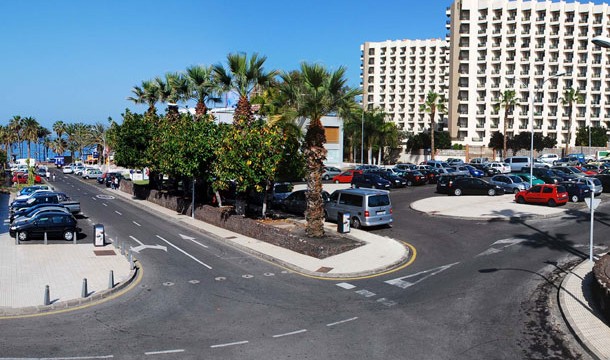 El Cabildo mejora el aparcamiento anexo a la avenida Rafael Puig