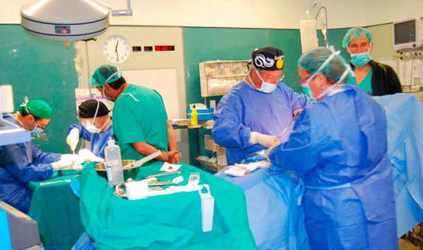 El HUC ha realizado 32 trasplantes renales de donantes vivos desde 2007