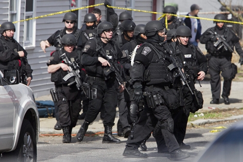 Matan a uno de los dos hermanos sospechosos del atentado de Boston