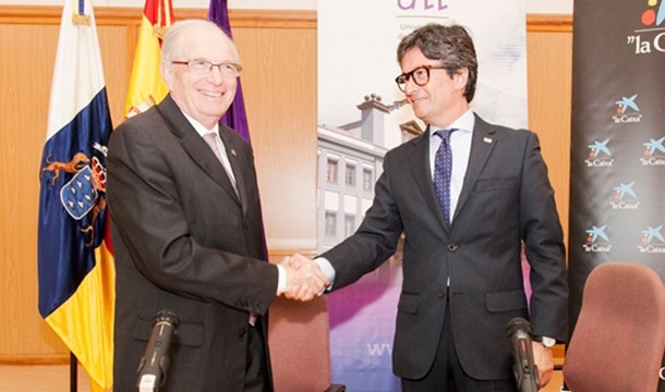 La ULL y la Caixa firman un acuerdo para el desarrollo de becas de investigación