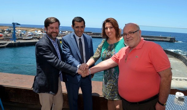 El Cabildo entrará en la empresa que construirá el puerto deportivo