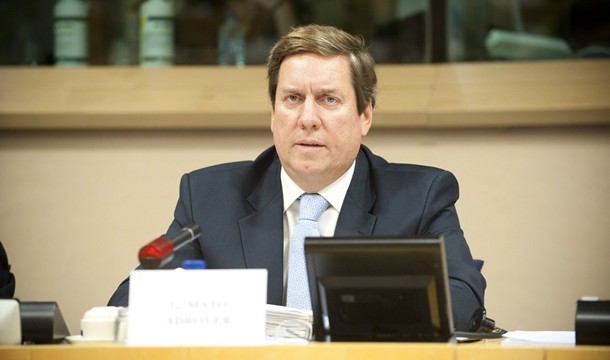 El comisario Dacian Ciolos renuncia a revisar el Posei 