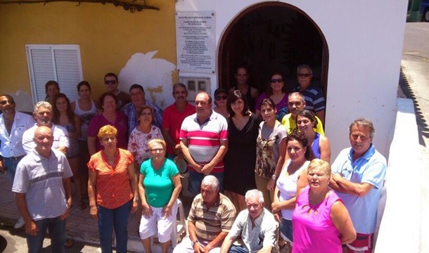 La alcaldesa promete instalar mallas de protección en Santa Lucía