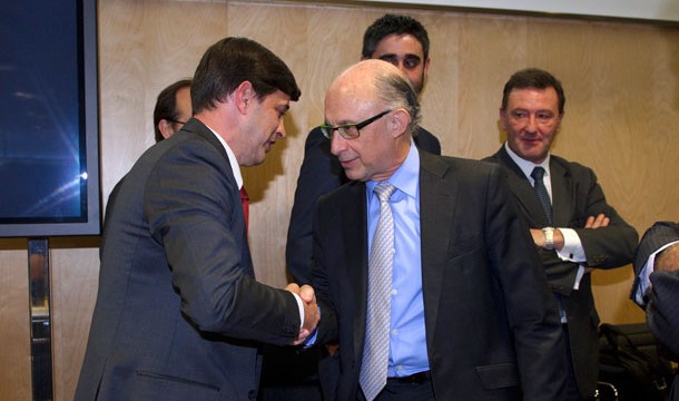 Canarias planteará a Rajoy nuevas medidas económicas para el REF