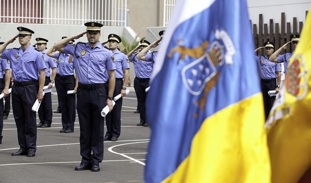 El Gobierno planea que la Policía Canaria y las locales actúen juntas