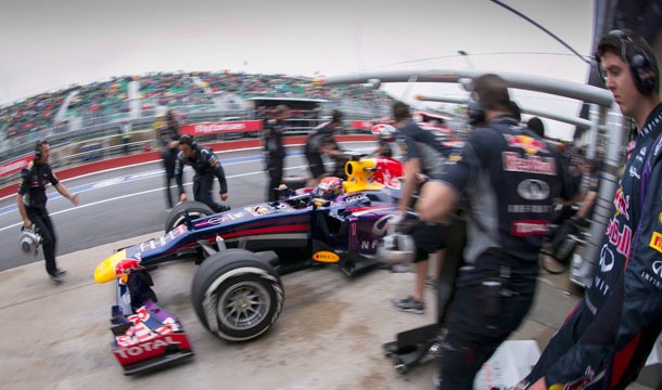 Vettel se hace con la ‘pole’ y Alonso saldrá sexto en Montreal