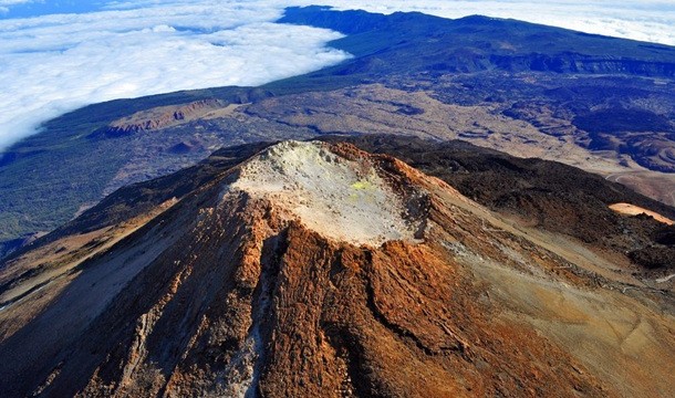 El Teide sufre dos pulsos de emisión de gas desde 1997