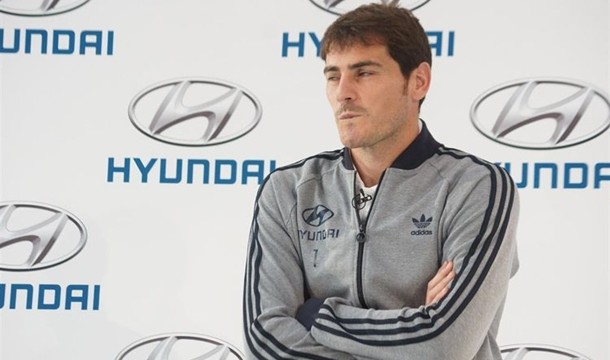 Iker Casillas: "Si dentro de tres meses sigo sin jugar, me plantearía irme"