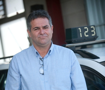 Carmelo Peña: "Hay taxistas que pasan hambre pues ni cubren los gastos fijos"