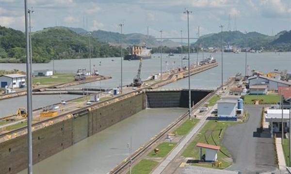 Sacyr anuncia la suspensión de las obras de ampliación del Canal de Panamá