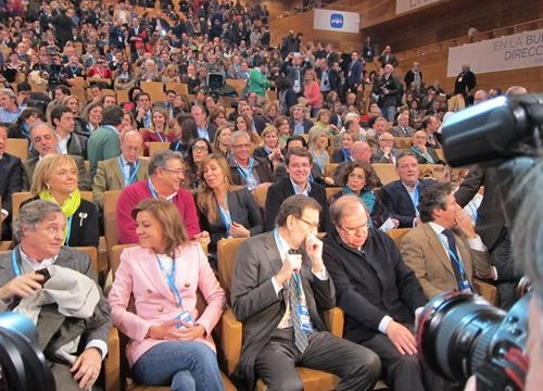 Rajoy arropa a Cospedal en la sesión inaugural de la Convención del PP