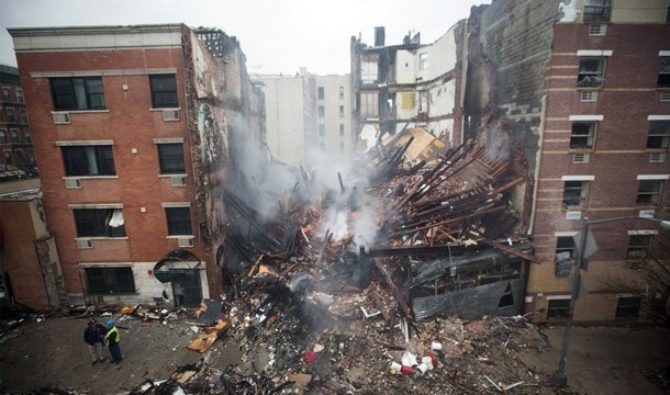 Al menos tres muertos en el derrumbe de dos edificios en Nueva York