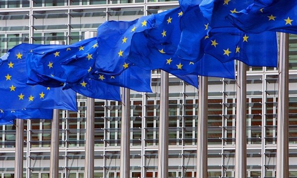 La UE acelera el fondo para la quiebra de bancos 