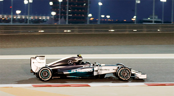 Rosberg se lleva la ‘pole’ en Baréin y Alonso saldrá noveno