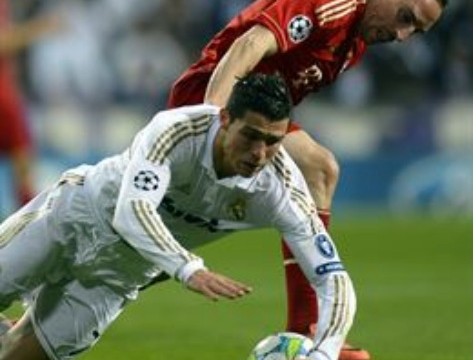 El Madrid quiere encarrilar su camino hacia Lisboa esta noche en el Bernabéu