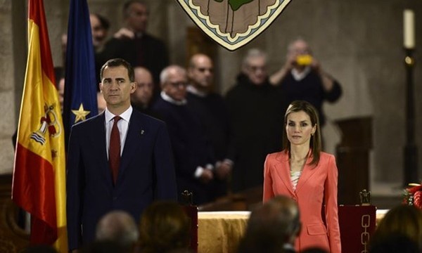 El príncipe promete servir a "una España unida y diversa"
