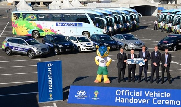 Hyundai entrega la flota de vehículos que"moverá" el Mundial de Brasil