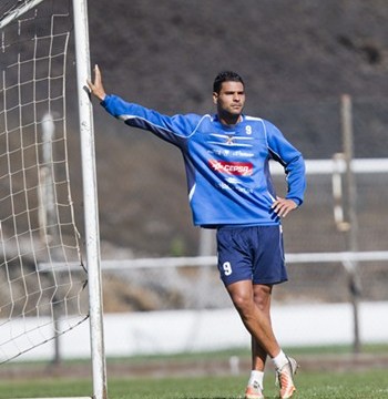 Aridane: “Sería un error marcarse un objetivo que sea diferente al de ir partido a partido”