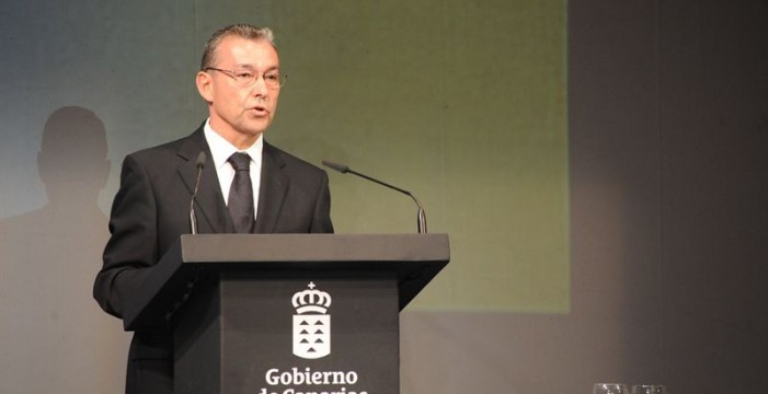 Rivero anuncia acciones legales y penales contra el Gobierno del PP por "arbitrariedad" en las prospecciones