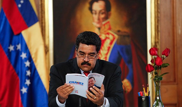 Maduro anuncia su nuevo Gobierno y llama a impulsar “cinco grandes revoluciones” para superar la crisis