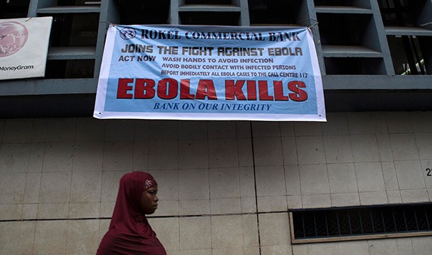 El brote de ébola en África alcanza los 2.917 muertos y 6.263 casos