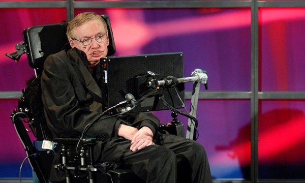 Hawking, ya rumbo a Tenerife, advierte de que el bosón de Higgs puede destruirlo todo