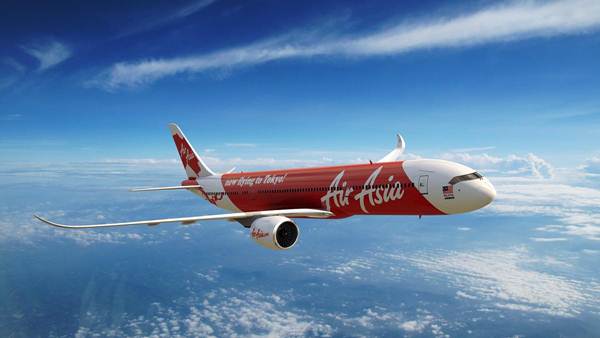 Los servicios de rescate: "El avión de AirAsia podría estar en el fondo del mar"
