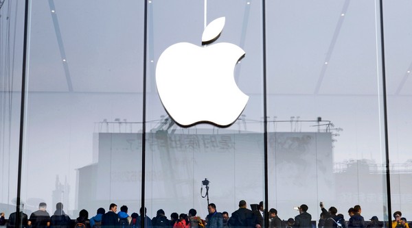 Apple vendió 74,5 millones de iPhone el pasado trimestre y consiguió un beneficio de 15,8 millones de euros
