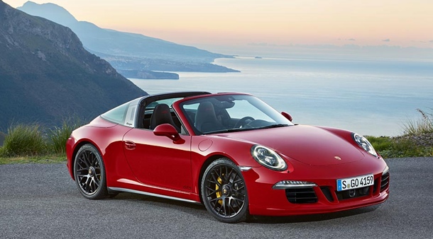 Porsche estrena el año con los nuevos 911 Targa 4 GTS y Cayenne Turbo S