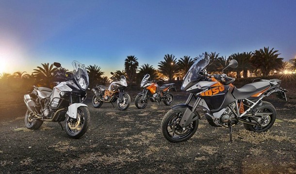 KTM completa la saga Adventure desde Gran Canaria