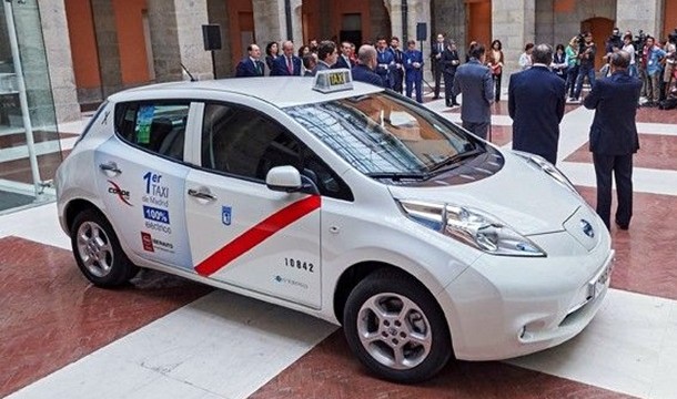 Los taxis eléctricos de Nissan han superado los 367.000 kilómetros