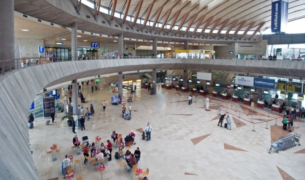 Aena ofrecerá WiFi gratis e ilimitado en todos los aeropuertos de la red