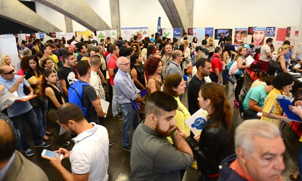 Tres mil personas responden a la convocatoria de Expoempleo 2015