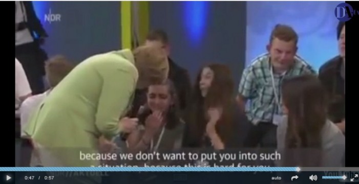 Angela Merkel hace llorar a una niña palestina en un programa de televisión 