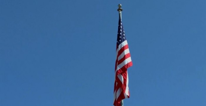 La bandera de EEUU ondea ya en la Embajada de La Habana