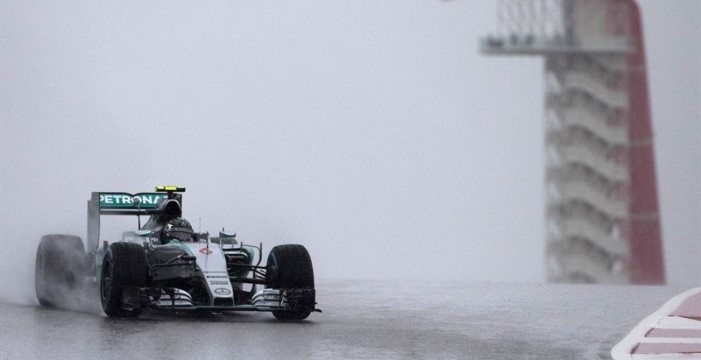 Rosberg firma la pole en Austin tras la suspensión de la Q3