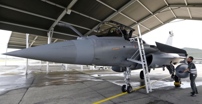 Aviones franceses atacan el bastión de Estado Islámico en Siria