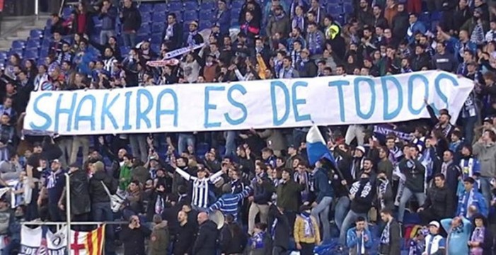 "Shakira es de todos", las pancartas ofensivas de la afición del Espanyol en el partido contra el Barcelona